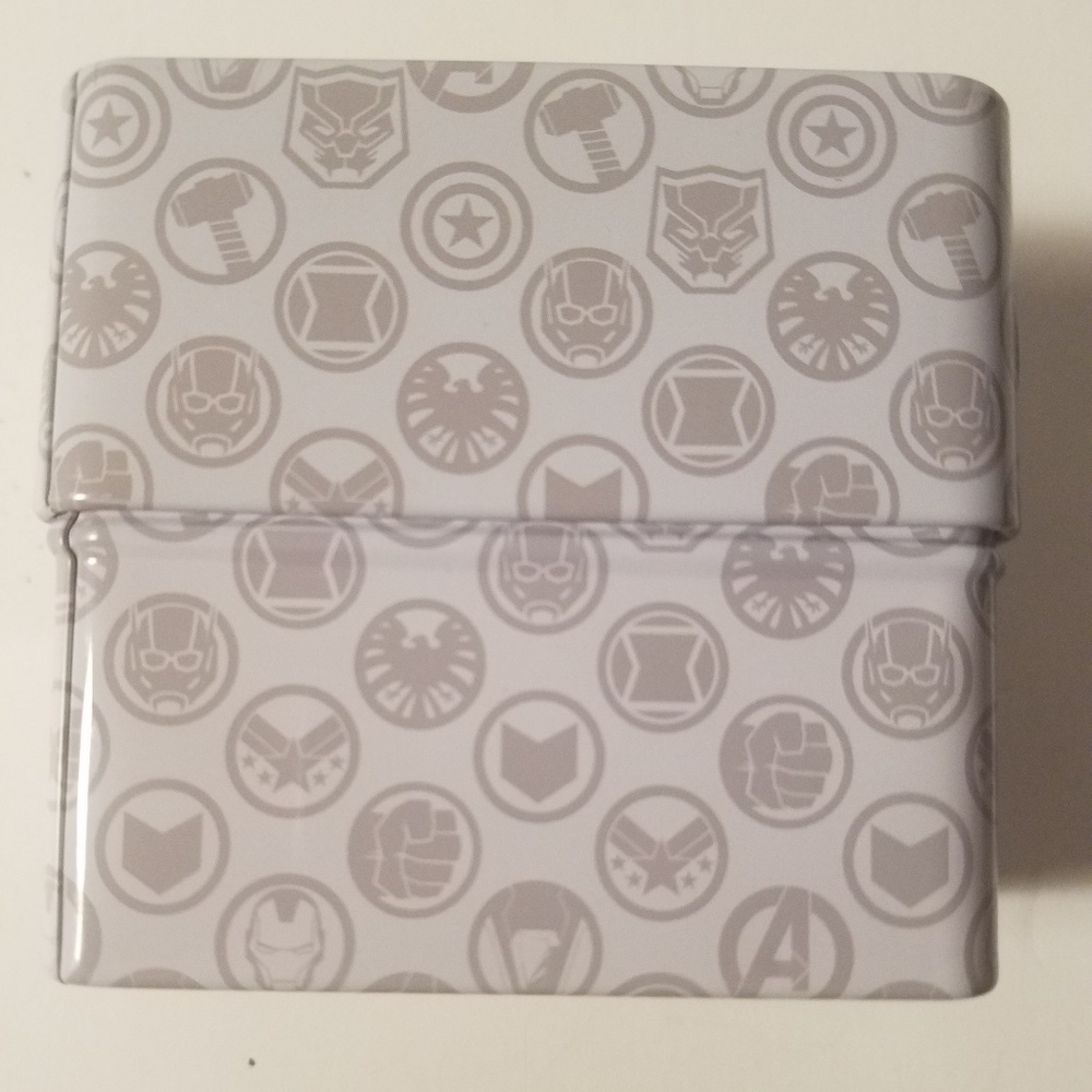 Marvel avengers mens analog watch new in box - Picture 4 of 4